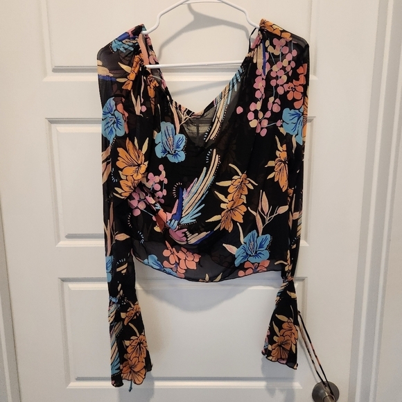 NWT FREE PEOPLE Of Paradise Top Size Medium - Picture 6 of 6